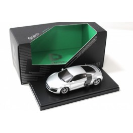 Kyosho dNano Audi R8 Coupe 2006 silber 1:43